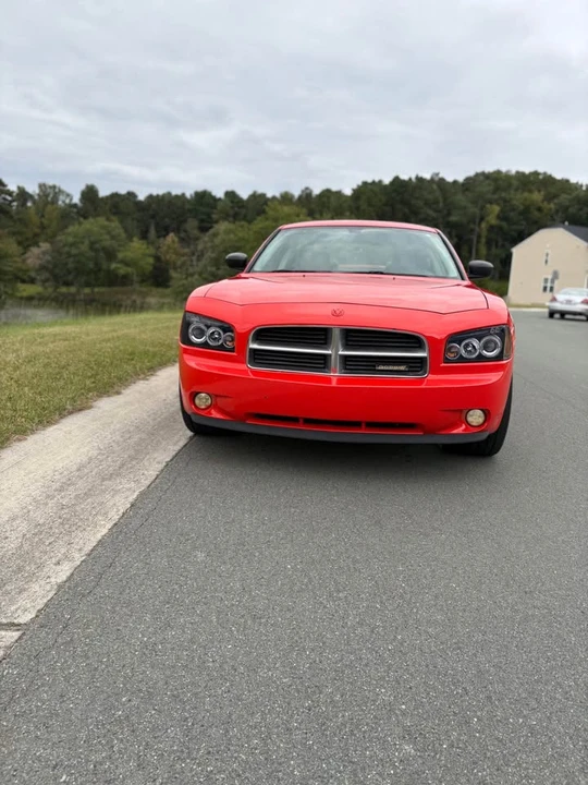 2010 Dodge Charger 6th Gen - Image 2 of 9