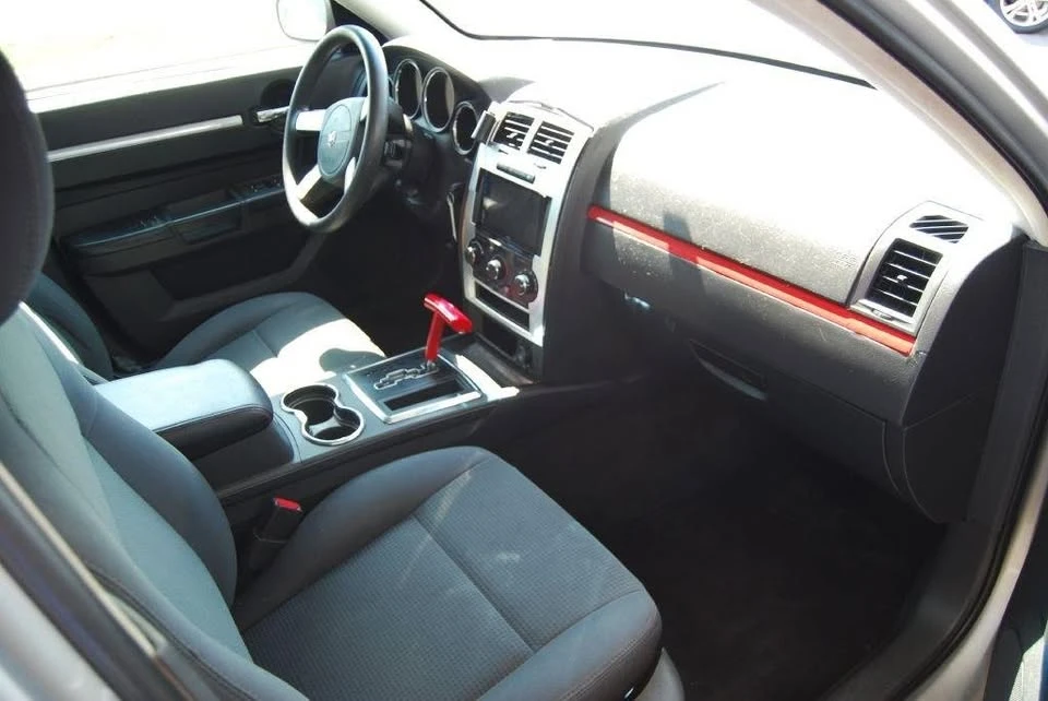 2010 Dodge Charger 6th Gen - Image 5 of 9