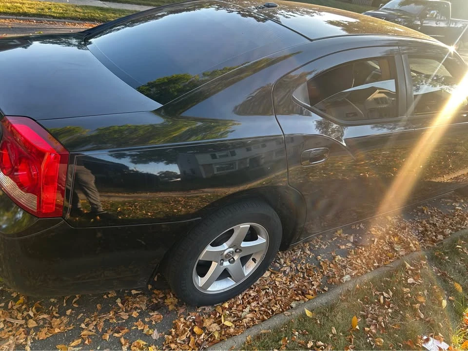 2010 Dodge Charger 6th Gen - Image 2 of 8