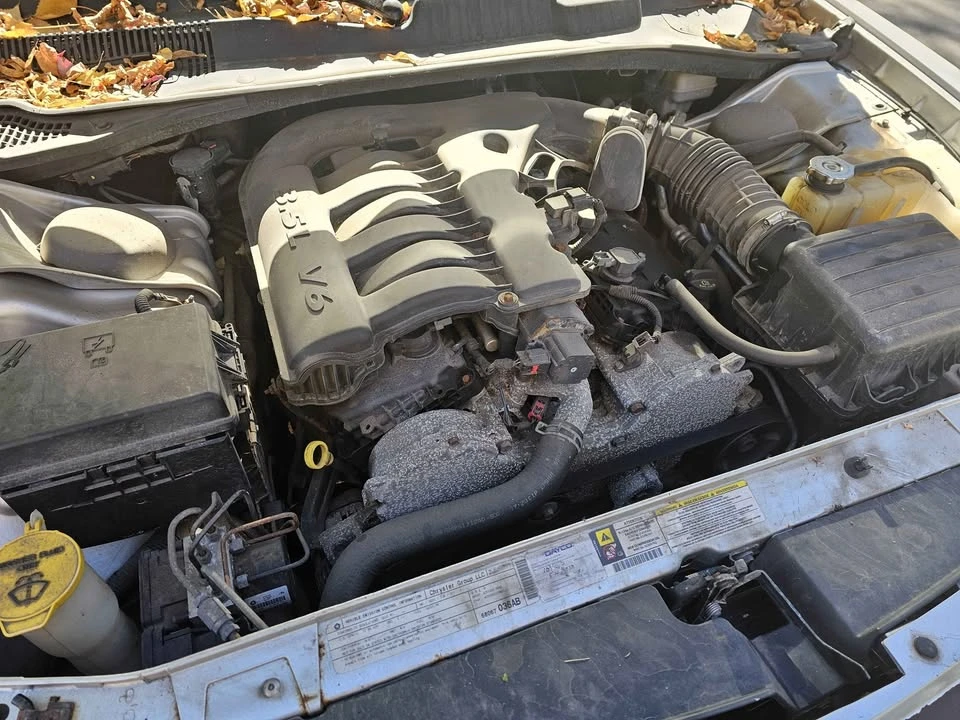 2010 Dodge Charger 6th Gen - Image 8 of 8