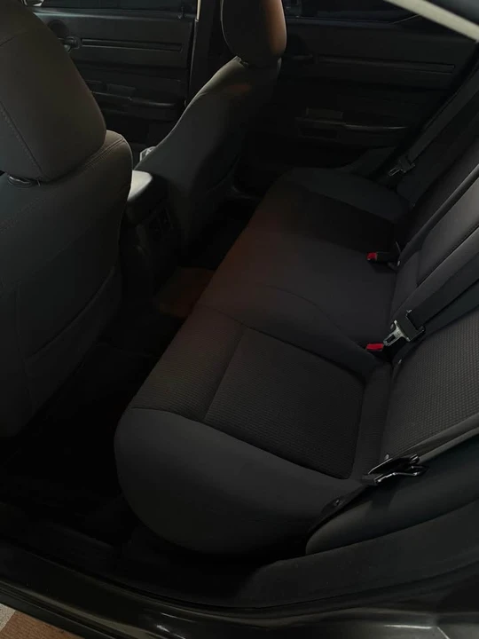 2010 Dodge Charger 6th Gen - Image 3 of 5
