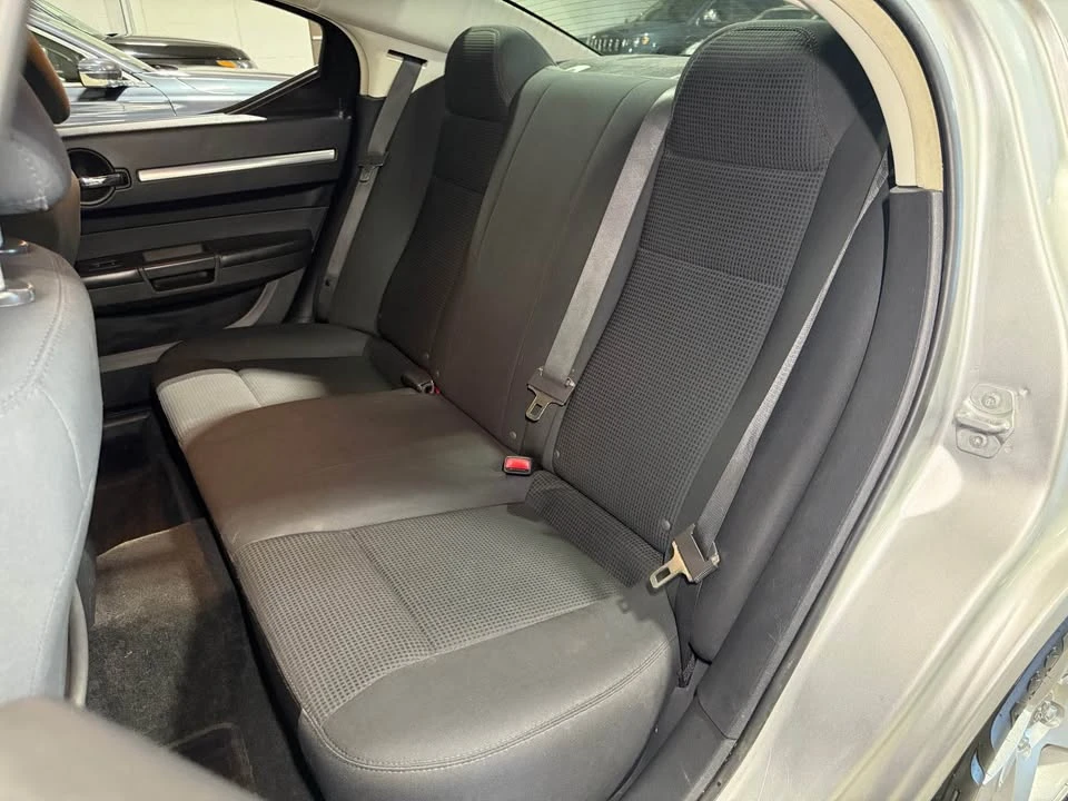 2010 Dodge Charger 6th Gen - Image 15 of 16