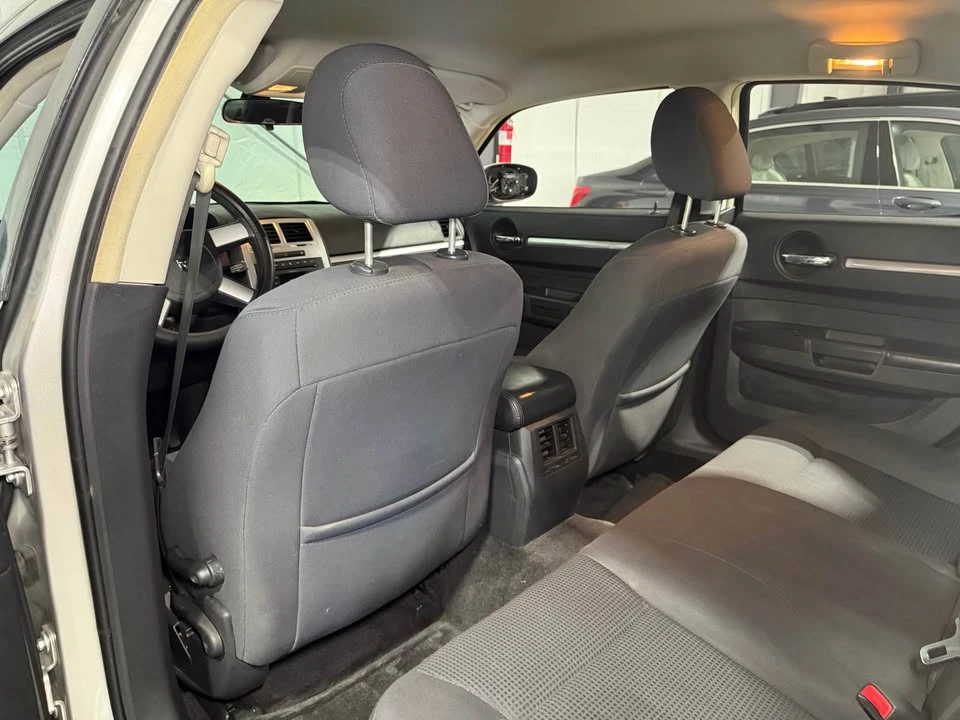 2010 Dodge Charger 6th Gen - Image 14 of 16