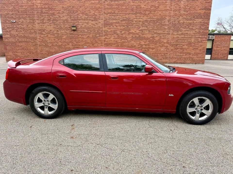 2010 Dodge Charger 6th Gen - Image 5 of 18