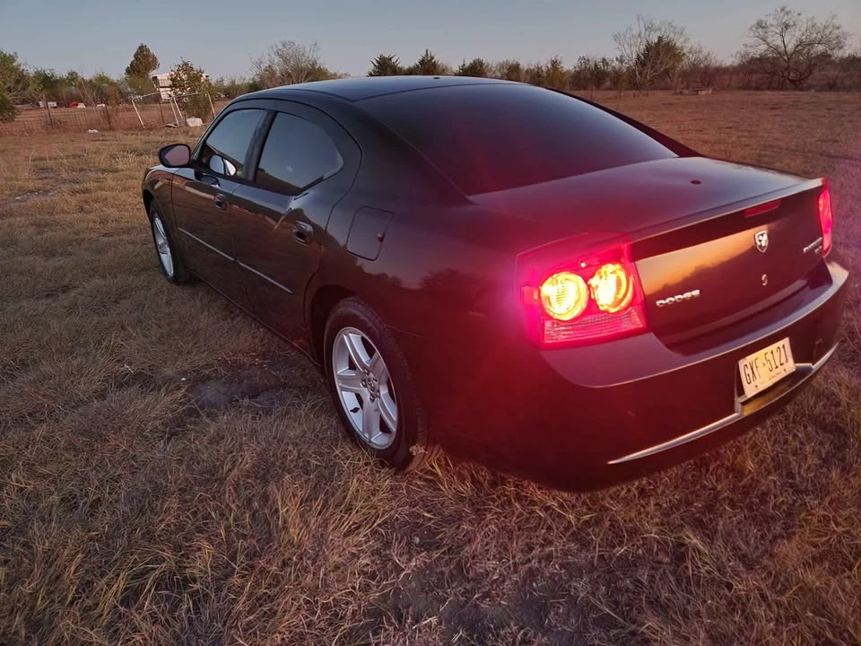 2010 Dodge Charger 6th Gen - Image 8 of 11