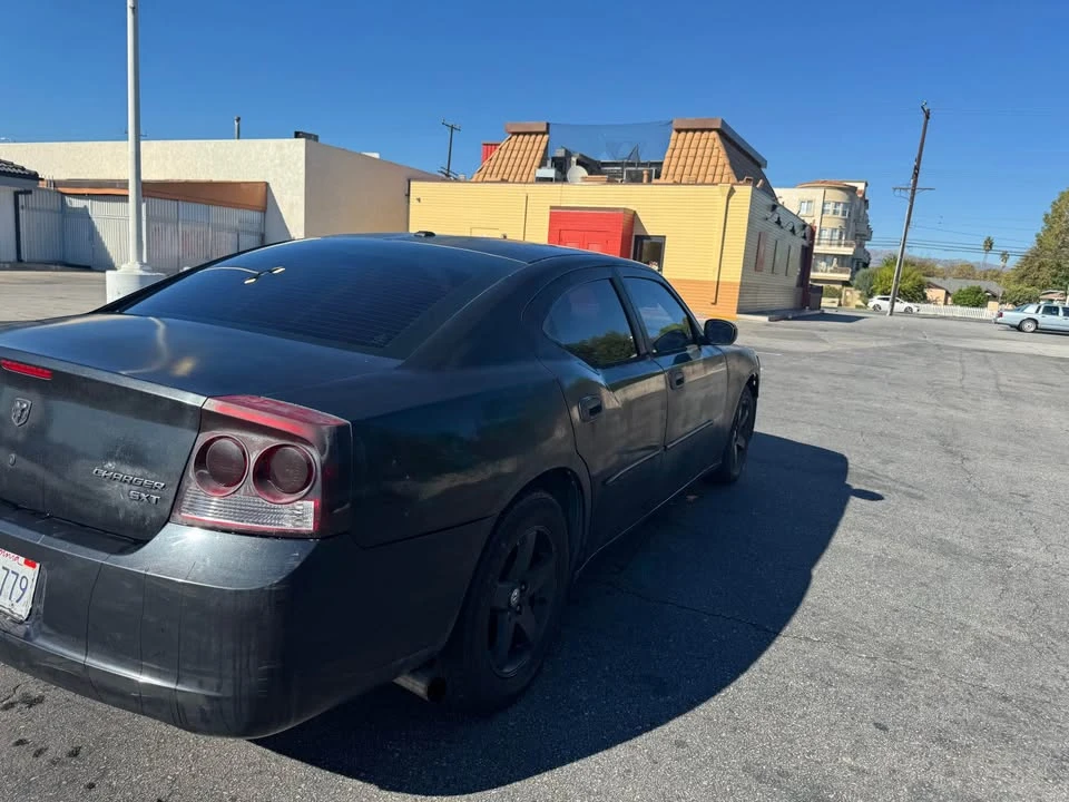 2010 Dodge Charger 6th Gen - Image 5 of 7