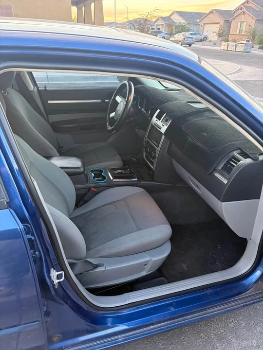 2010 Dodge Charger 6th Gen - Image 12 of 16