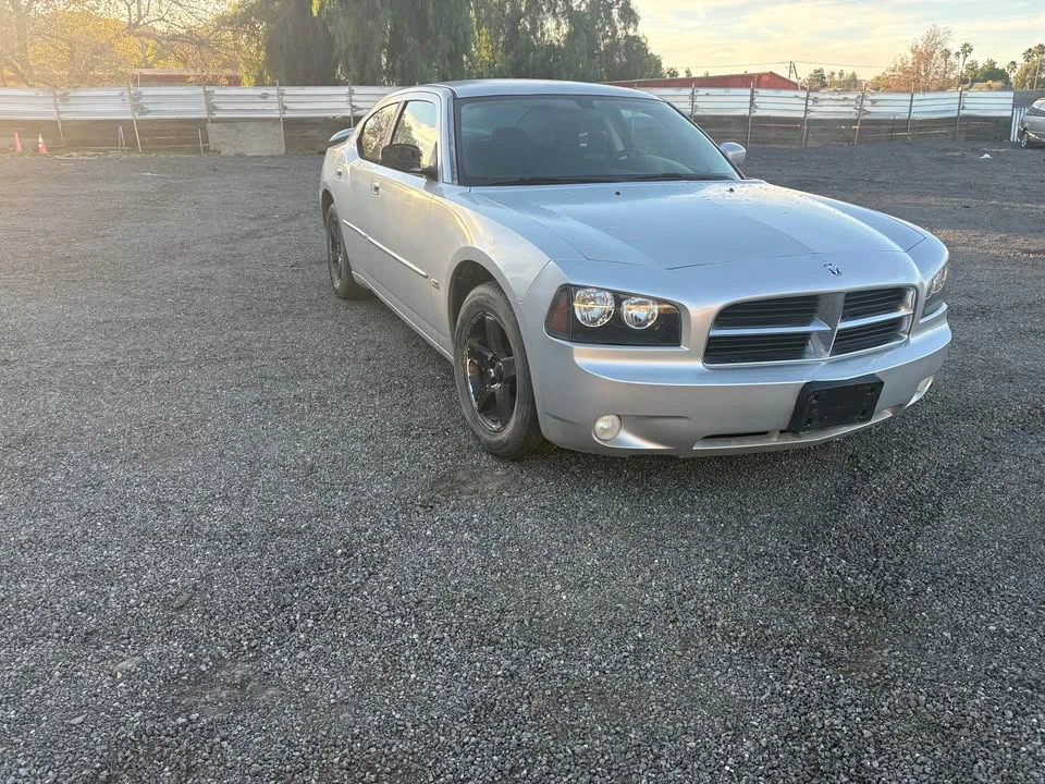 2010 Dodge Charger 6th Gen - Image 2 of 18