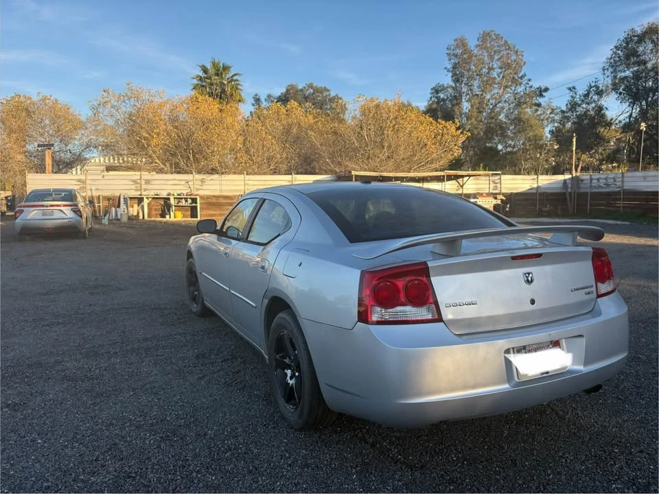 2010 Dodge Charger 6th Gen - Image 17 of 18