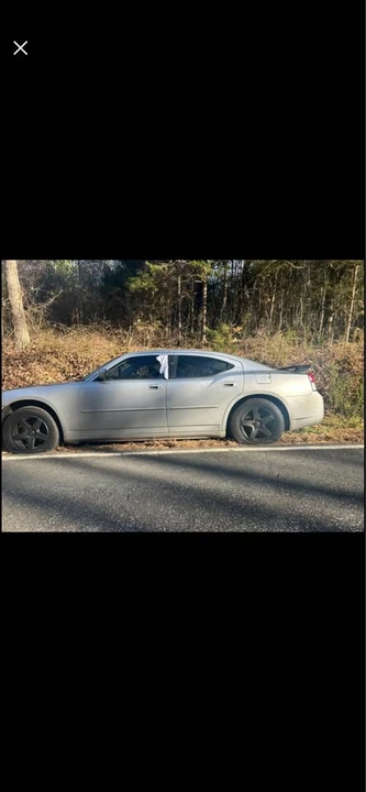 2010 Dodge Charger 6th Gen - Image 3 of 3