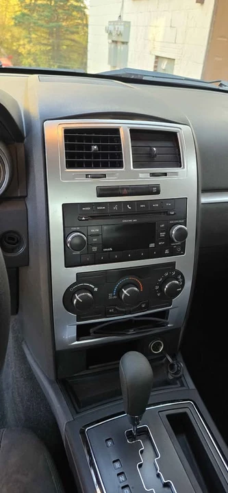 2010 Dodge Charger 6th Gen - Image 5 of 13