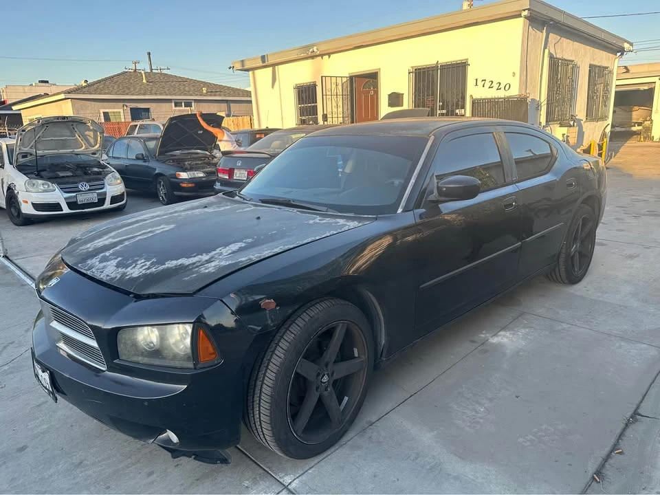 2010 Dodge Charger 6th Gen - Image 2 of 10