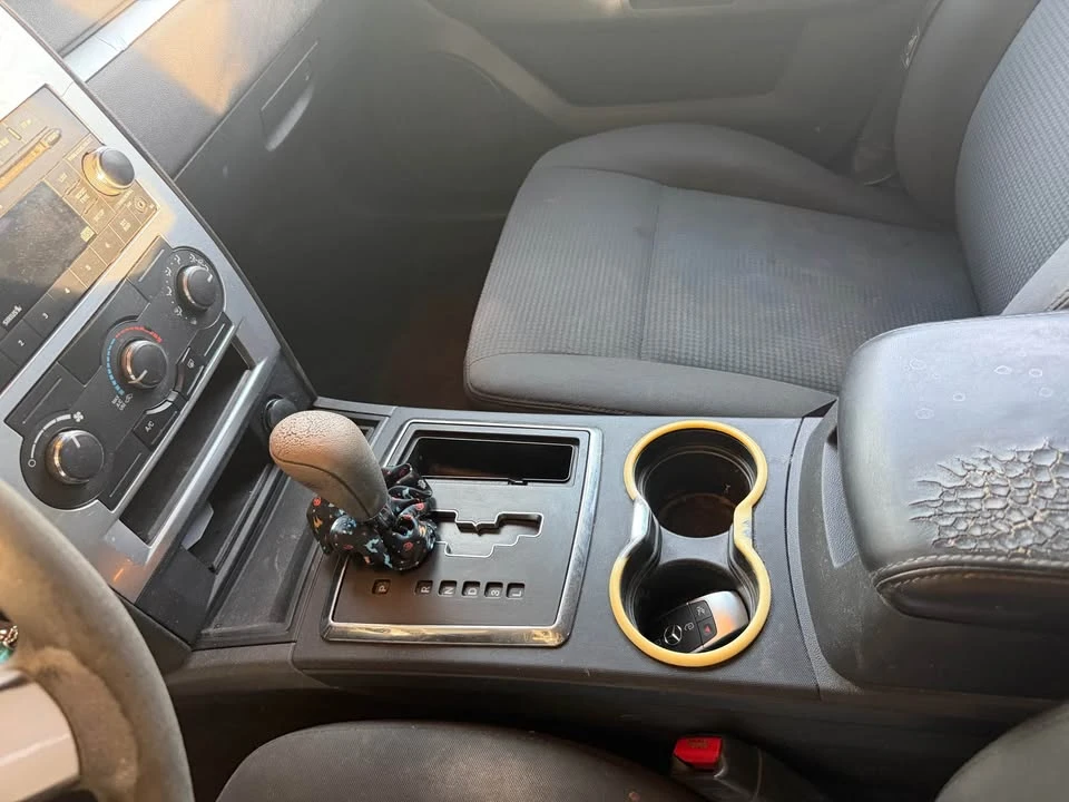 2010 Dodge Charger 6th Gen - Image 5 of 15