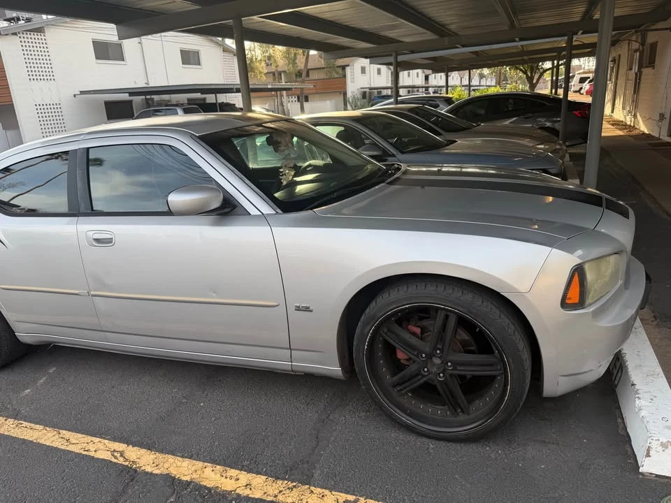 2010 Dodge Charger 6th Gen - Image 13 of 15