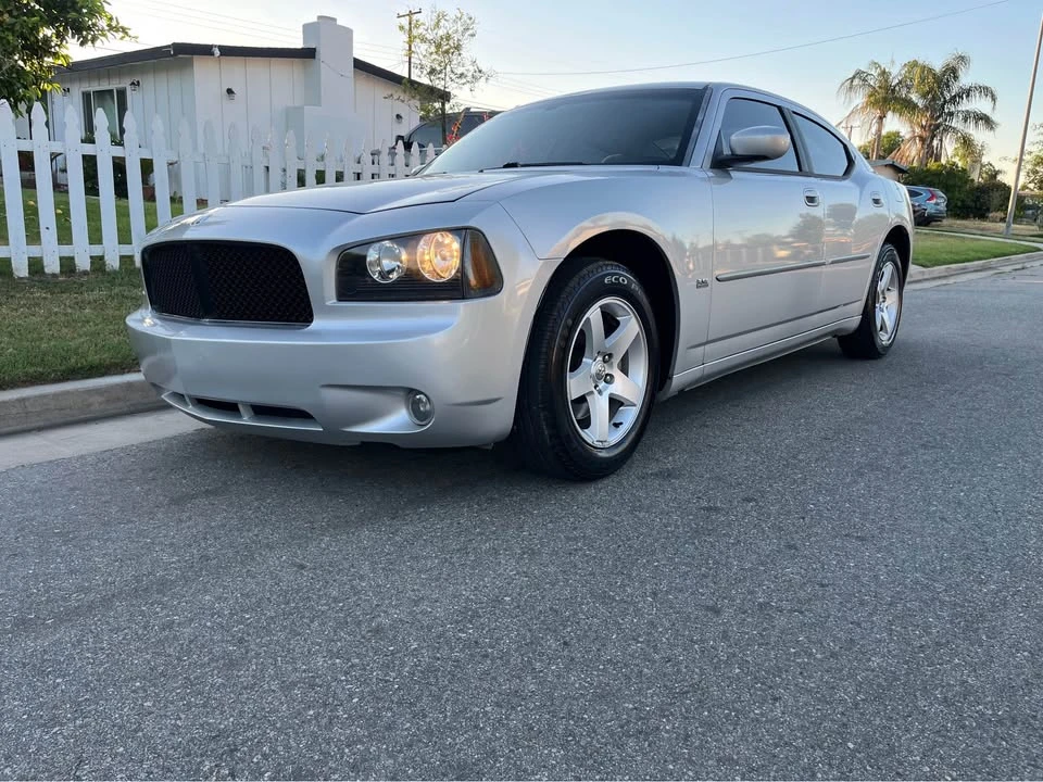 2010 Dodge Charger 6th Gen - Image 6 of 11