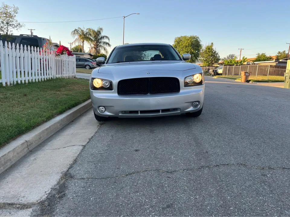 2010 Dodge Charger 6th Gen - Image 8 of 11