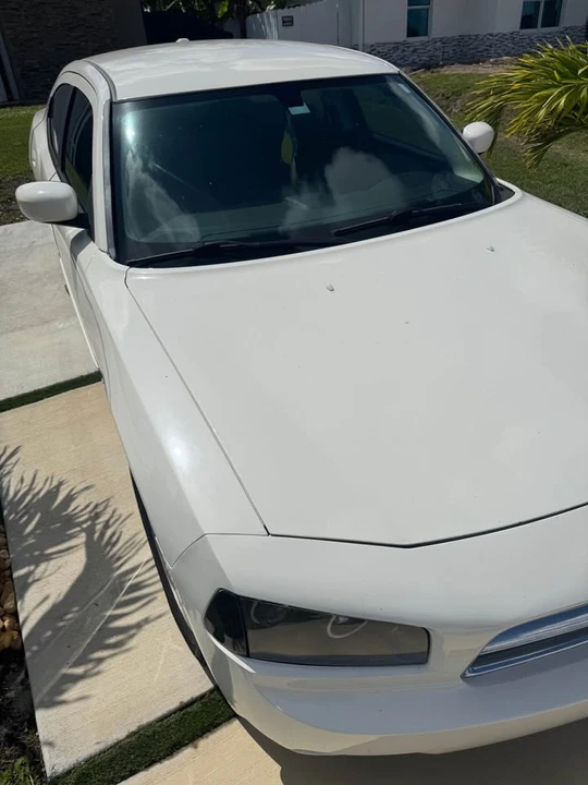 2010 Dodge Charger 6th Gen - Image 3 of 8