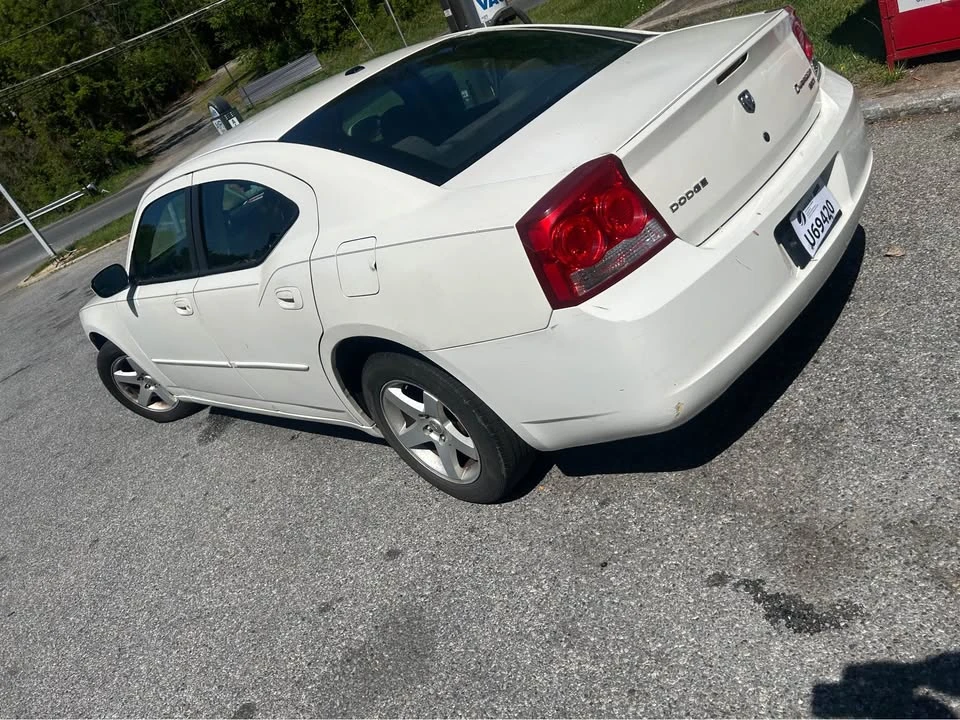 2010 Dodge Charger 6th Gen - Image 3 of 6