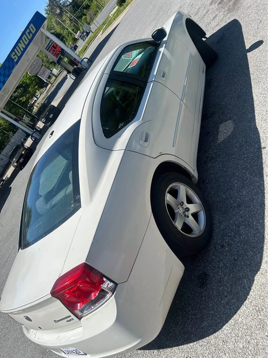 2010 Dodge Charger 6th Gen - Image 4 of 6