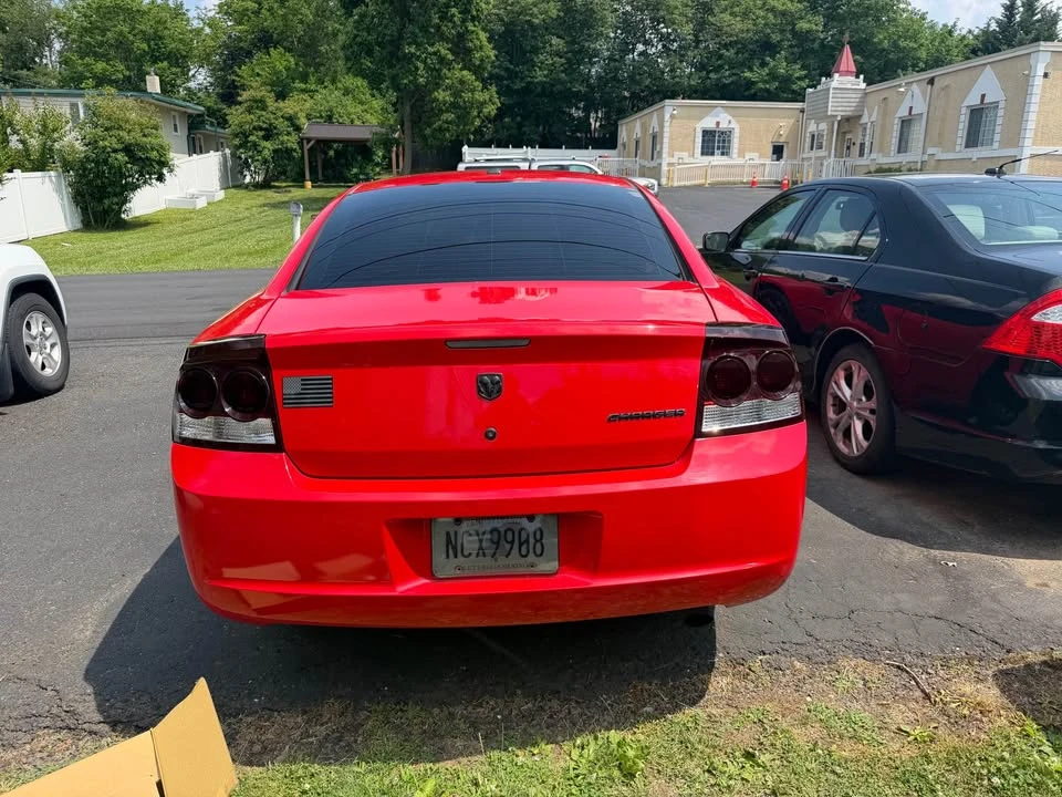2010 Dodge Charger 6th Gen - Image 4 of 4
