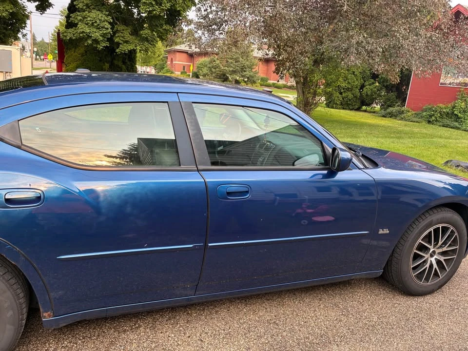 2010 Dodge Charger 6th Gen - Image 3 of 5