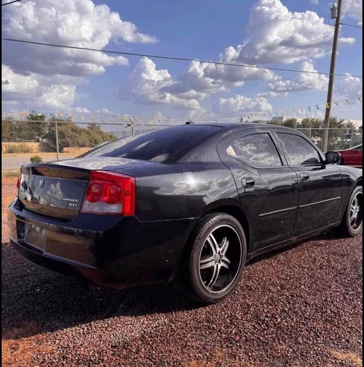 2010 Dodge Charger 6th Gen - Image 4 of 9