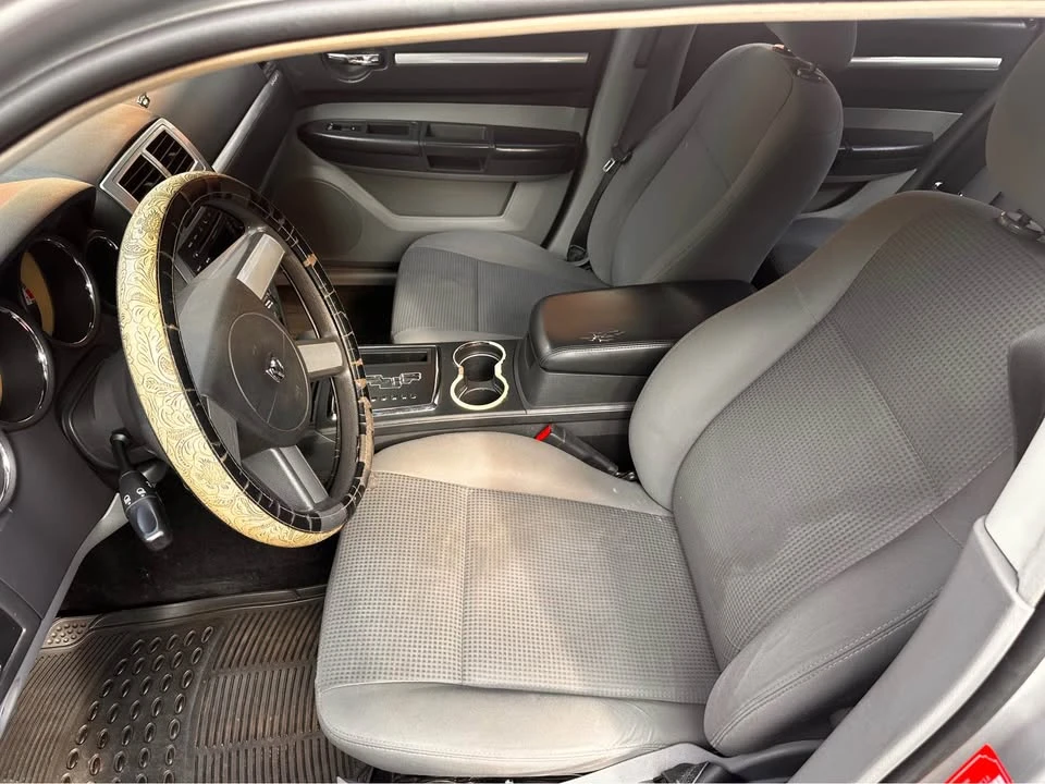 2010 Dodge Charger 6th Gen - Image 6 of 13