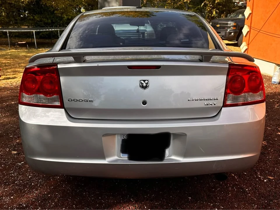 2010 Dodge Charger 6th Gen - Image 5 of 13