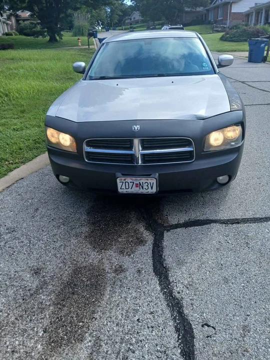 2010 Dodge Charger 6th Gen - Image 2 of 5