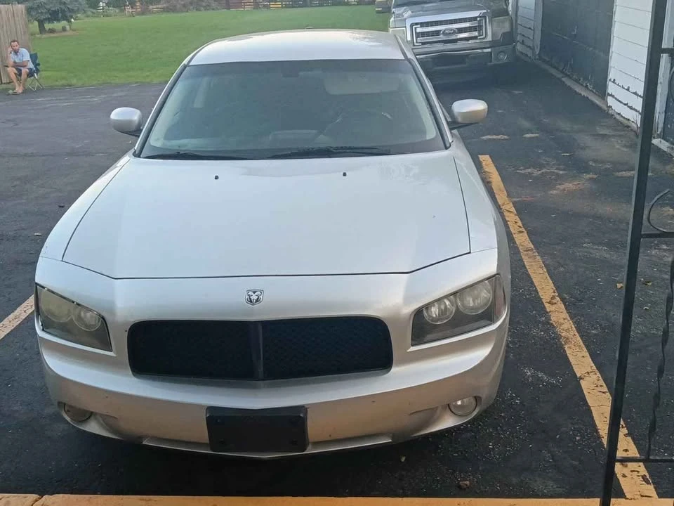 2010 Dodge Charger 6th Gen - Image 5 of 5