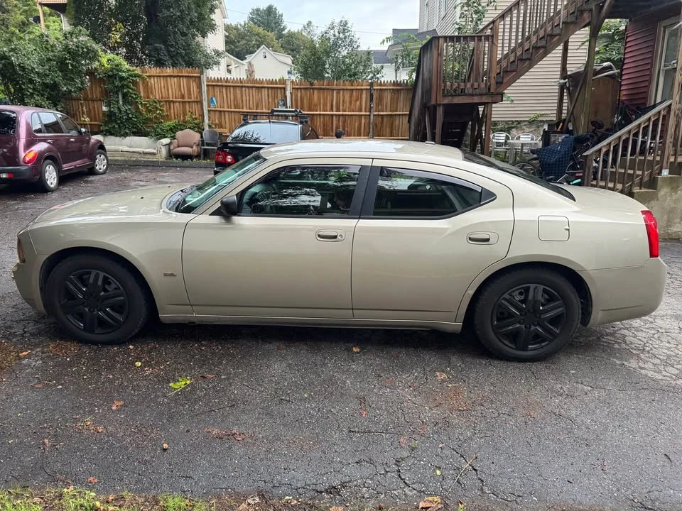 2010 Dodge Charger 6th Gen - Image 5 of 15