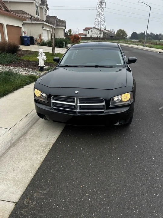 2010 Dodge Charger 6th Gen - Image 2 of 4