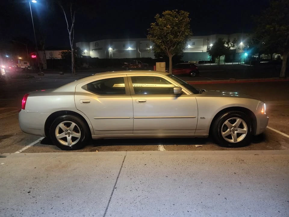 2010 Dodge Charger 6th Gen - Image 2 of 11