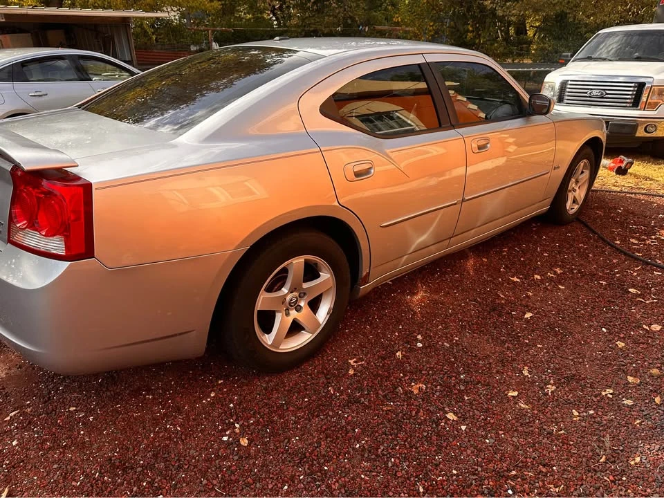 2010 Dodge Charger 6th Gen - Image 4 of 13