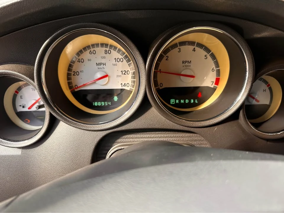 2010 Dodge Charger 6th Gen - Image 8 of 13