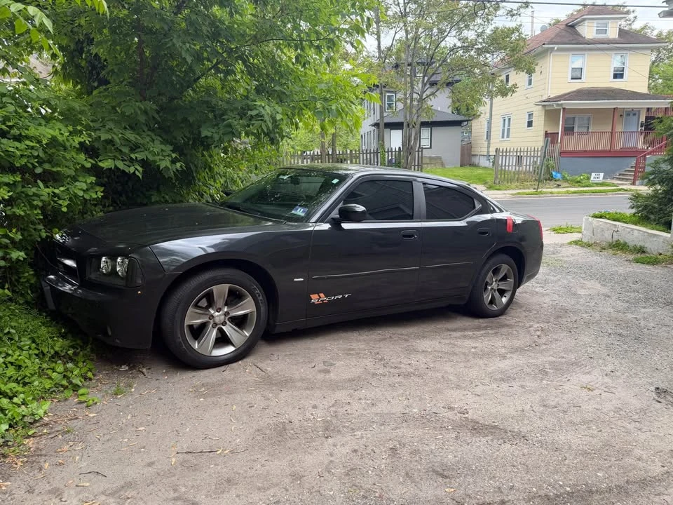 2010 Dodge Charger 6th Gen - Image 4 of 6