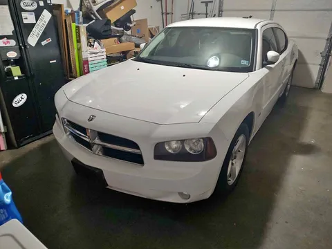 2010 Dodge Charger SXT Sedan 4D