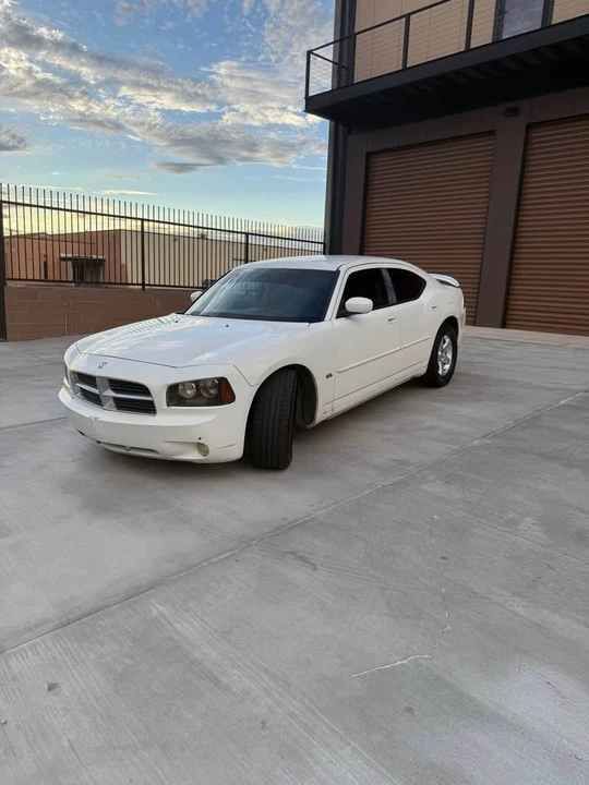 2010 Dodge Charger 6th Gen - Image 6 of 11