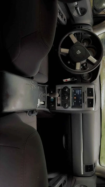 2010 Dodge Charger 6th Gen - Image 3 of 9