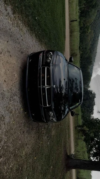 2010 Dodge Charger 6th Gen - Image 2 of 9