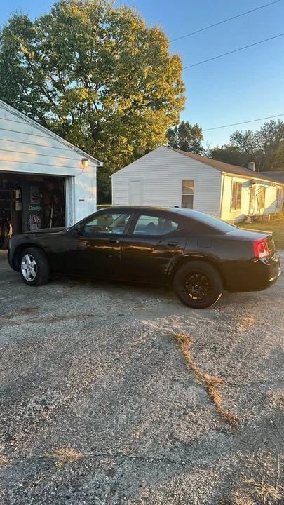 2010 Dodge Charger 6th Gen - Image 3 of 6