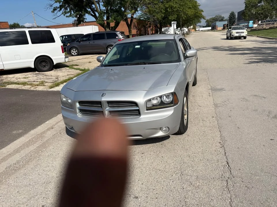 2010 Dodge Charger 6th Gen - Image 3 of 8
