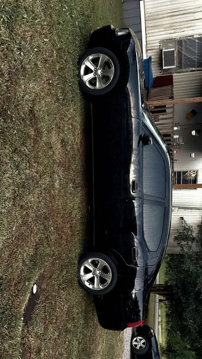 2010 Dodge Charger 6th Gen - Image 4 of 9
