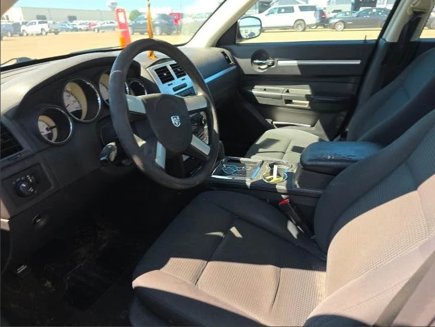 2010 Dodge Charger 6th Gen - Image 5 of 7