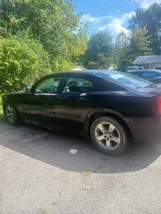 2010 Dodge Charger 6th Gen - Image 4 of 5