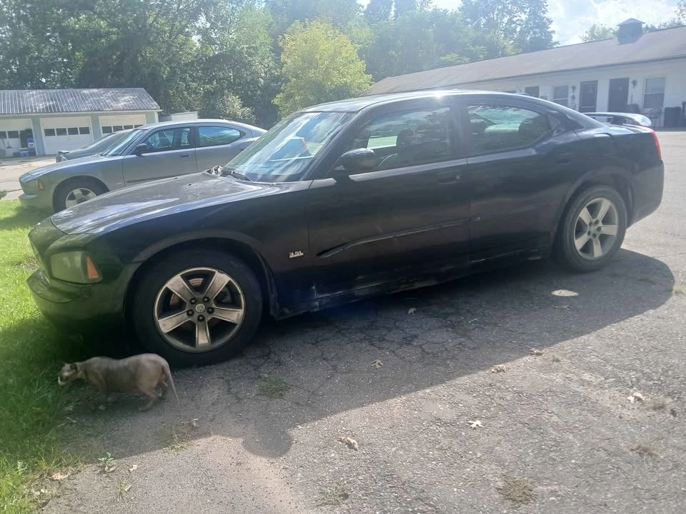 2010 Dodge Charger 6th Gen - Image 5 of 5