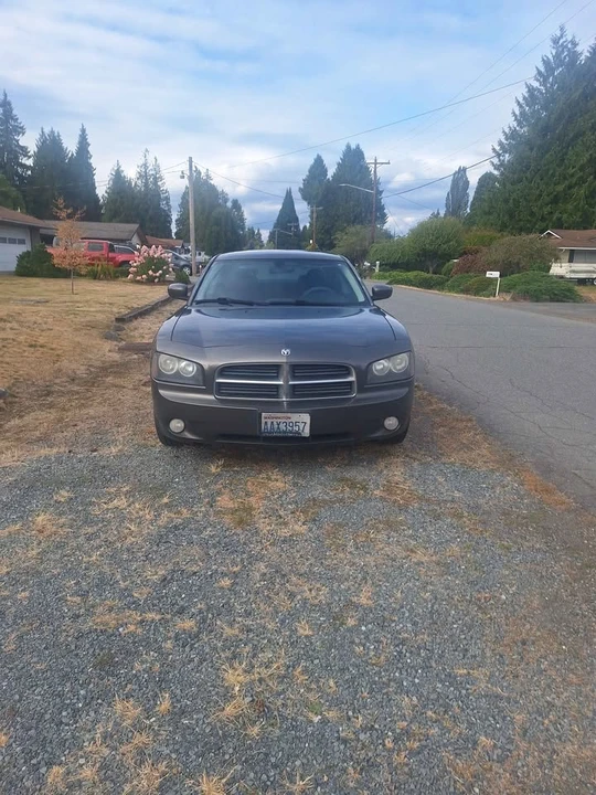 2010 Dodge Charger 6th Gen - Image 2 of 10
