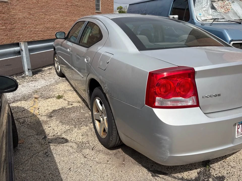 2010 Dodge Charger 6th Gen - Image 7 of 8