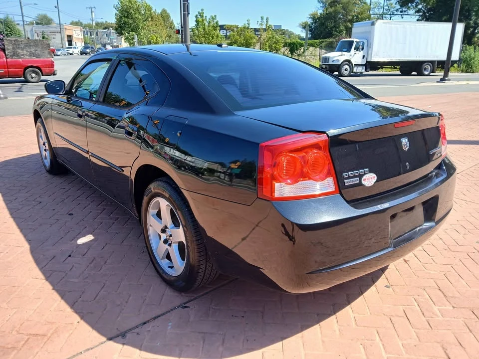 2010 Dodge Charger 6th Gen - Image 3 of 7