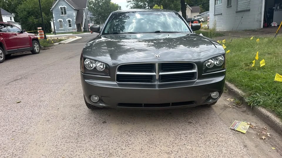 2010 Dodge Charger 6th Gen - Image 6 of 8